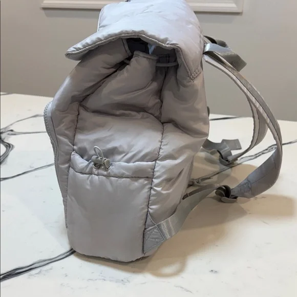 Blogilates Lilac gym backpack - Picture 6 of 9
